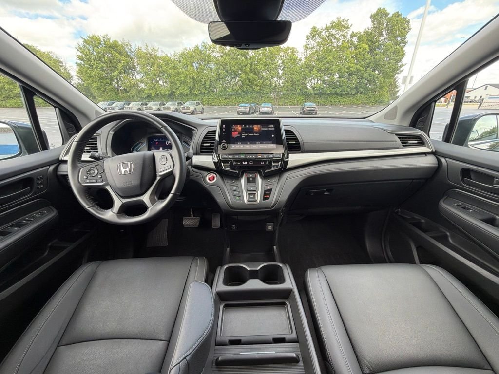 2024 Honda Odyssey EX-L - Photo 12