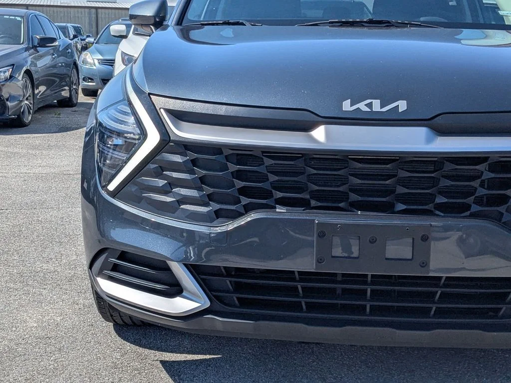 Used 2024 Gray Kia LX image 9