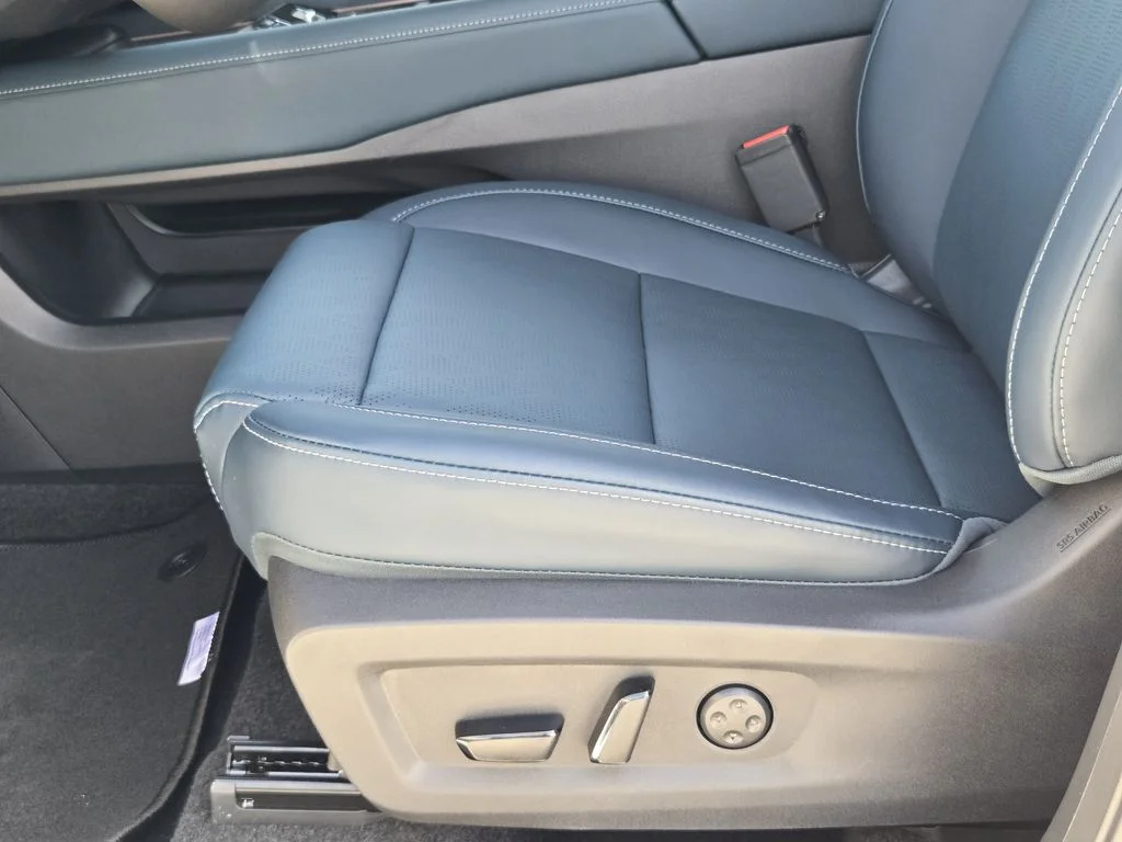 New 2026 Everest White Pearl TriCoat Nissan Platinum image 21