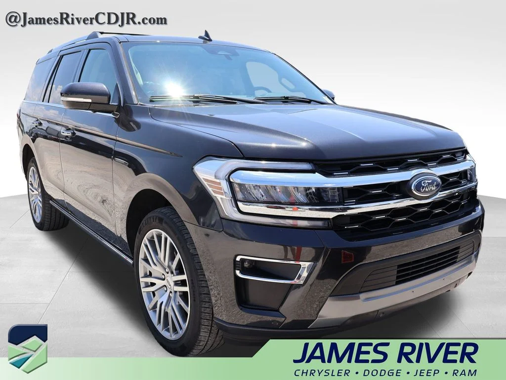 Used 2024 Gray Ford Limited image 8