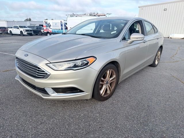 Used 2018 Gold Ford SE image 7