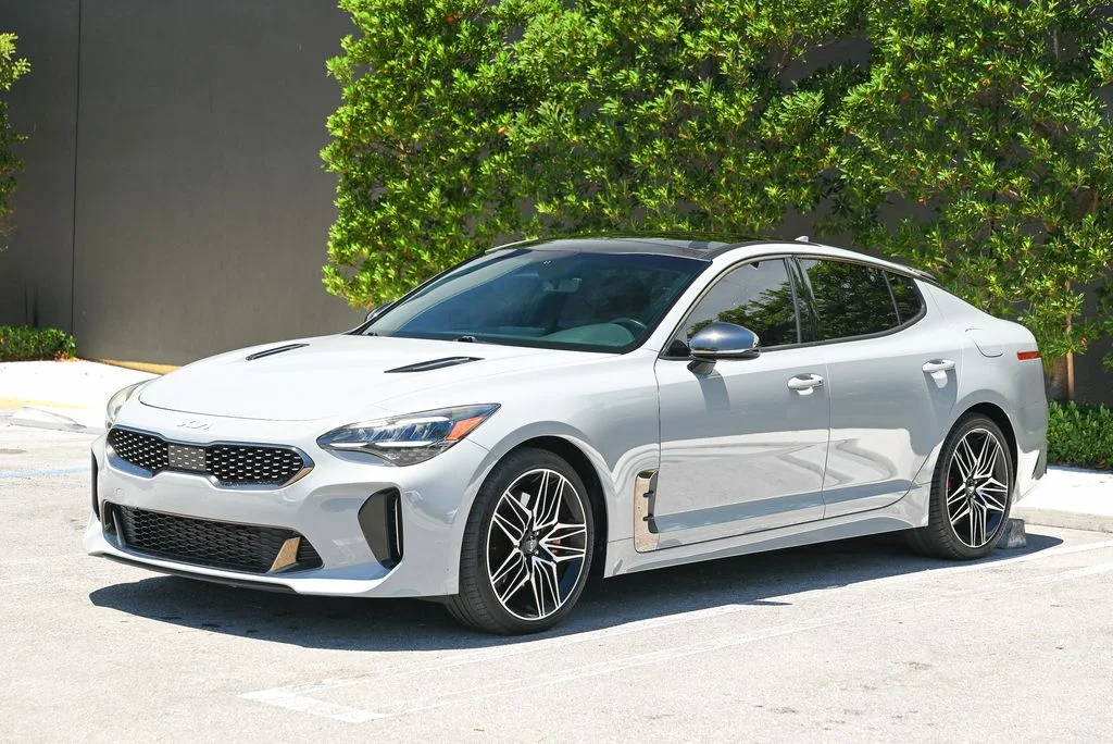 2022 Kia Stinger GT1 AWD's photo