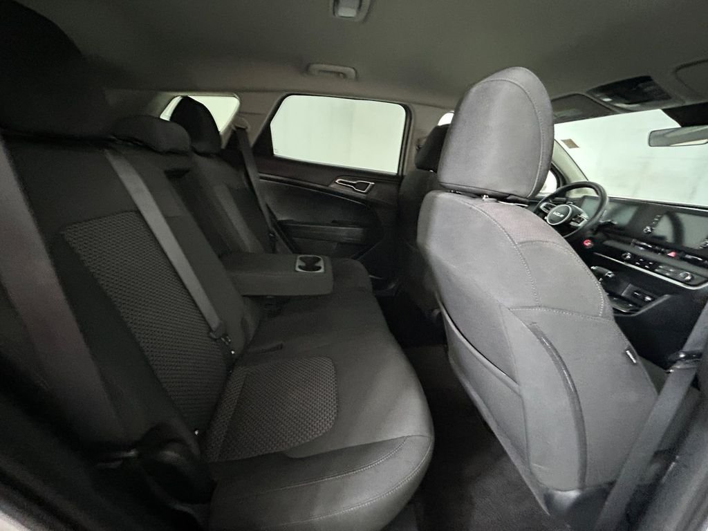Used 2024 White Kia LX image 17