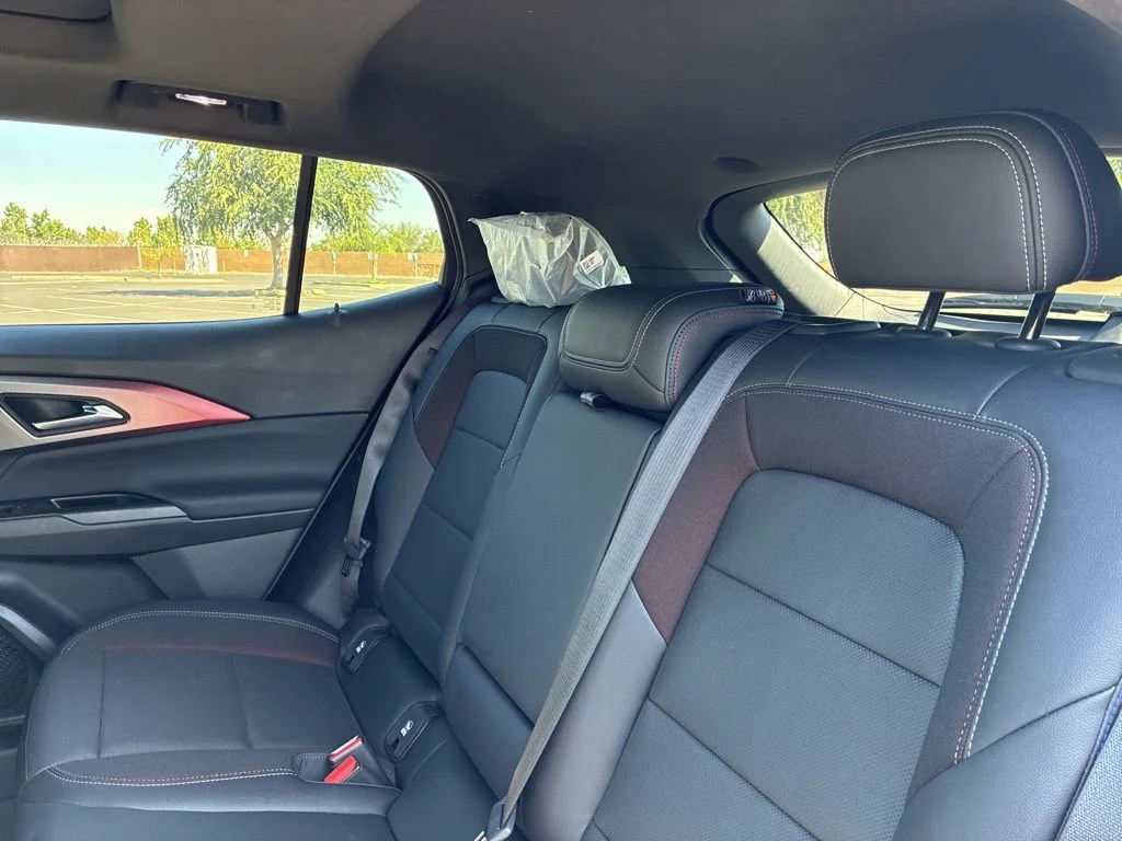 2025 Chevrolet Equinox EV RS - Photo 18
