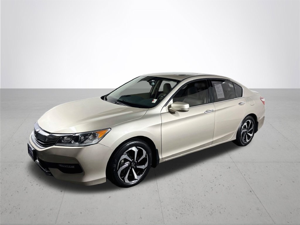 Used 2017 Gold Honda EX-L image 2