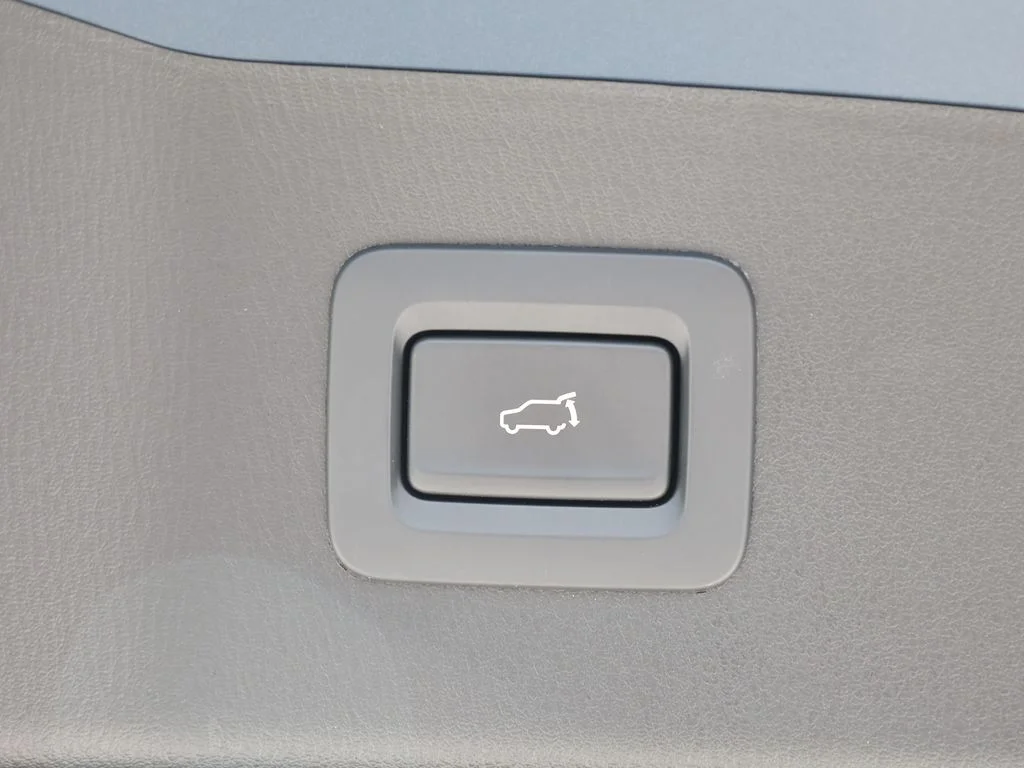 Certified Used 2024 Gray Mazda 2.5 S Carbon Edition image 9