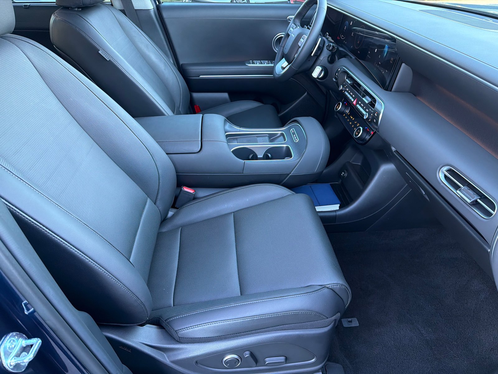 Certified Used 2026 Pacific Sapphire Hyundai Limited image 13