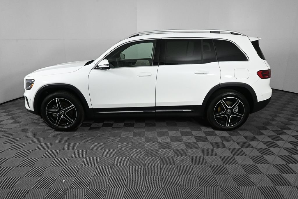 Used 2026 White Mercedes-Benz GLB 250 image 3