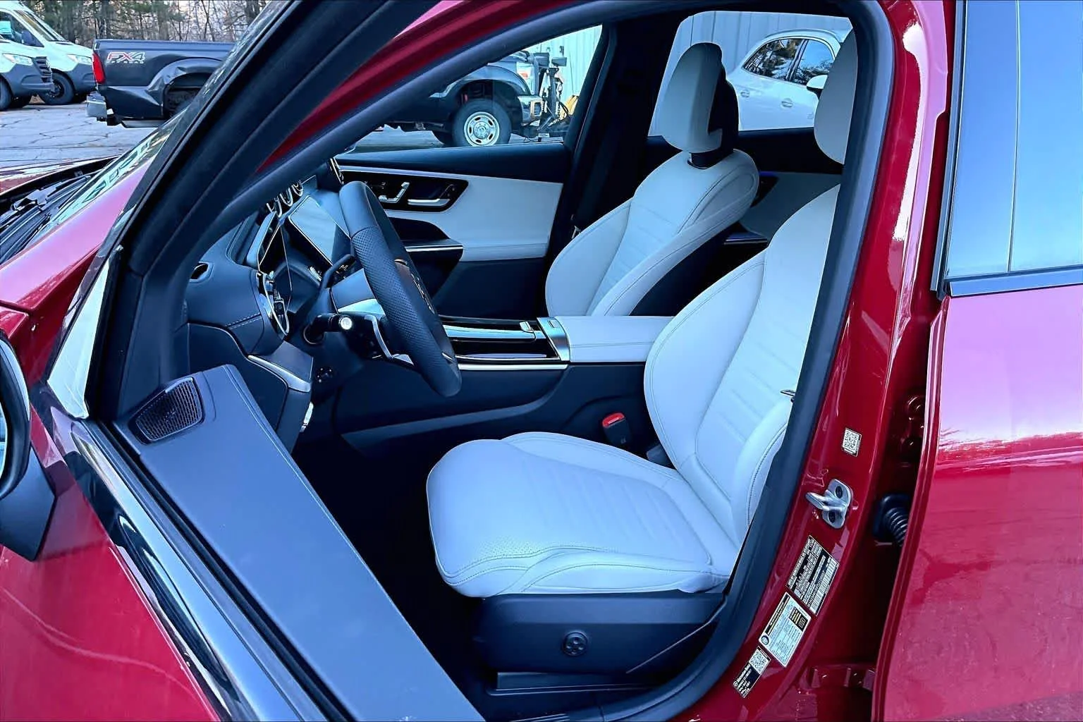 New 2026 MANUFAKTUR Patagonia Red Metallic Mercedes-Benz GLC 300 image 14