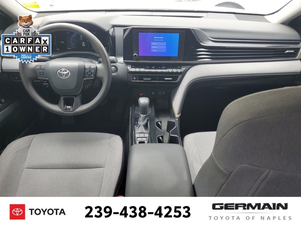 Used 2025 White Toyota LE image 18