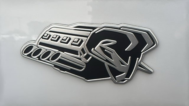 New 2026 Ivory White Tri-Coat Pearl-Coat Exterior Paint RAM Laramie image 10