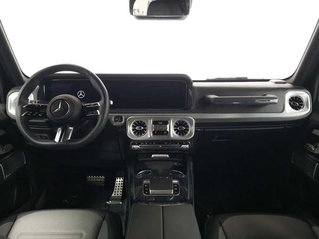 Certified Used 2025 MANUFAKTUR South Sea Blue Magno Mercedes-Benz G 580 image 25
