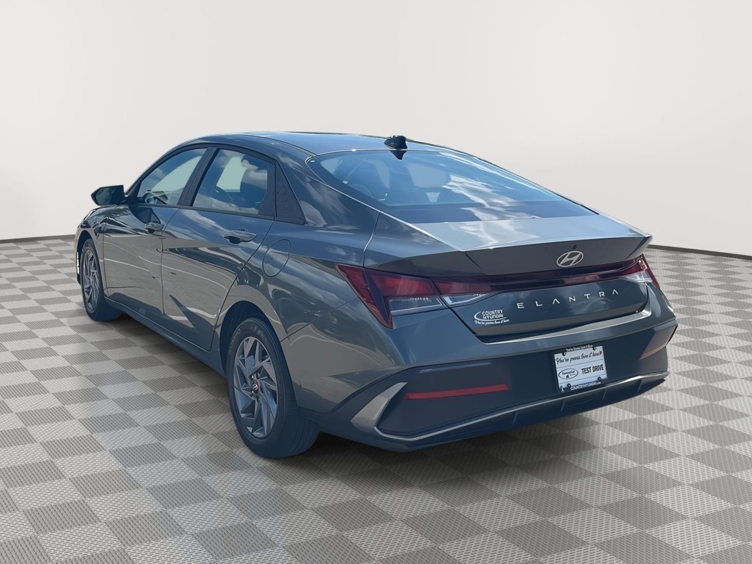 Used 2024 Amazon Gray Hyundai SEL image 13