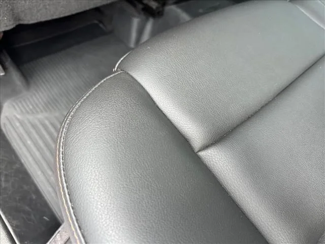 Used 2020 Red Cadillac Sport image 18