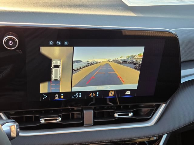 New 2027 Summit White Chevrolet LT image 12