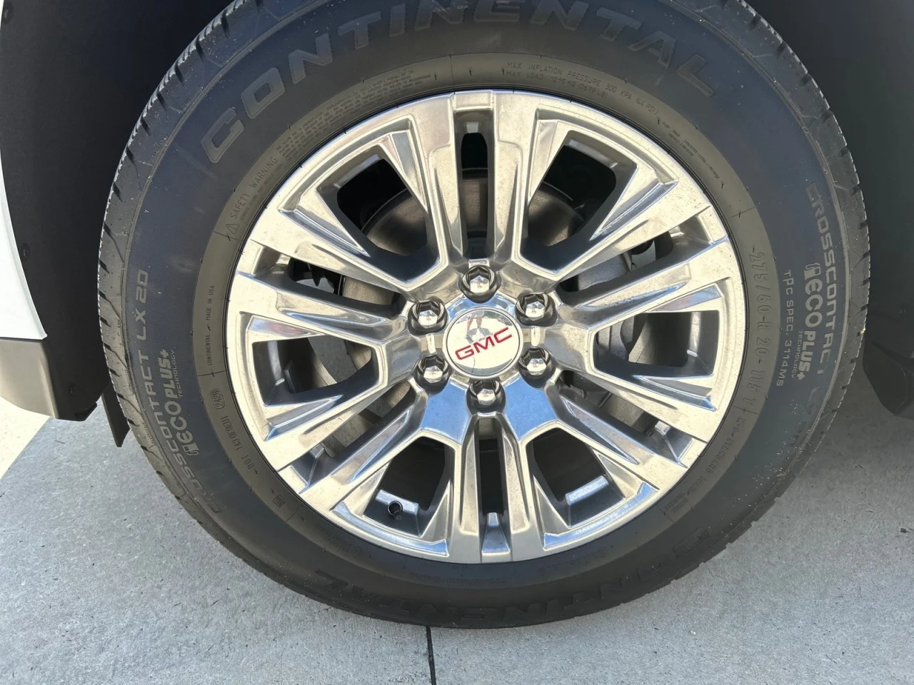 New 2026 Glacier White Tricoat GMC Denali image 9