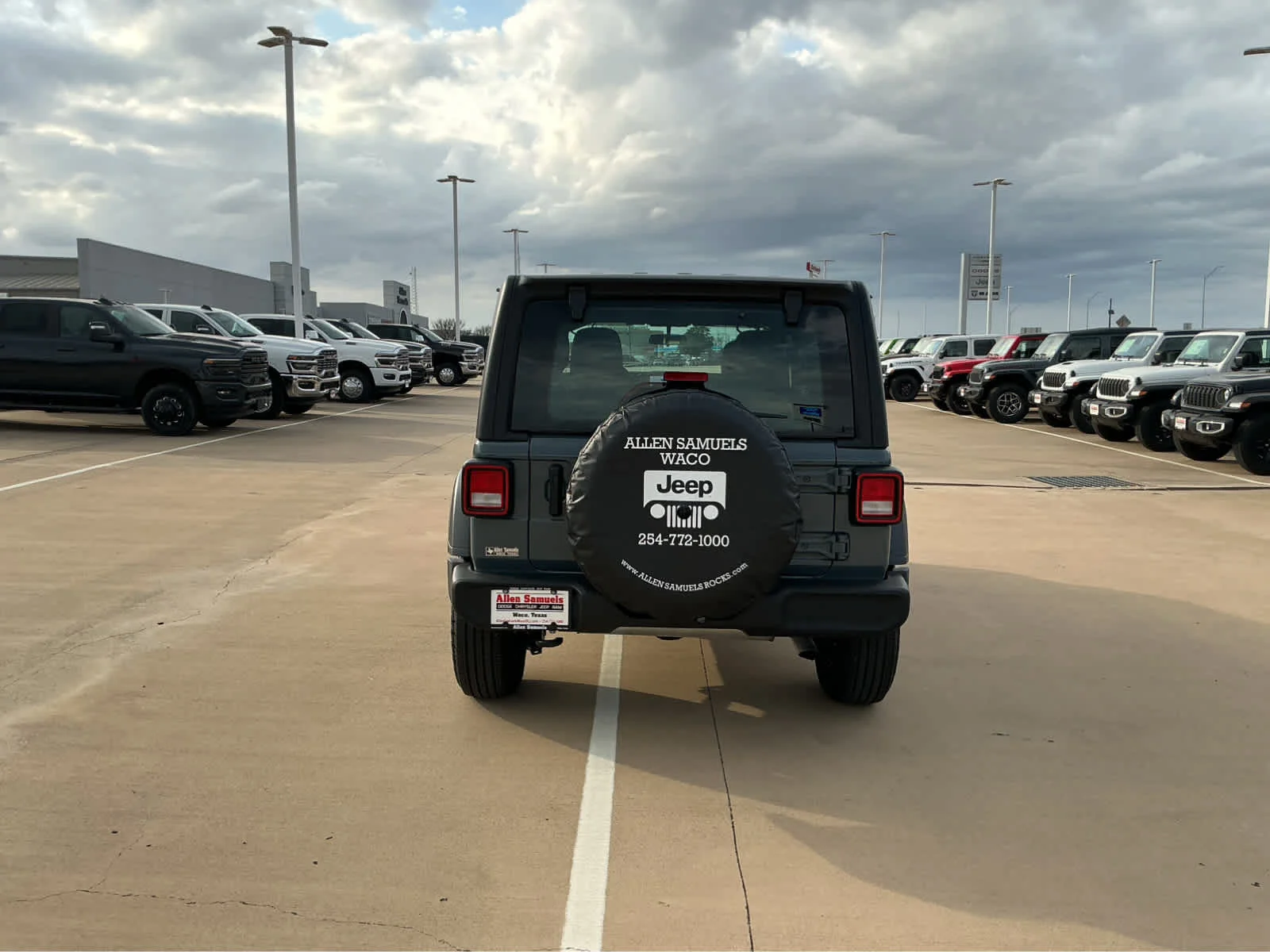 New 2026 Anvil Clear-Coat Exterior Paint Jeep Sport image 7