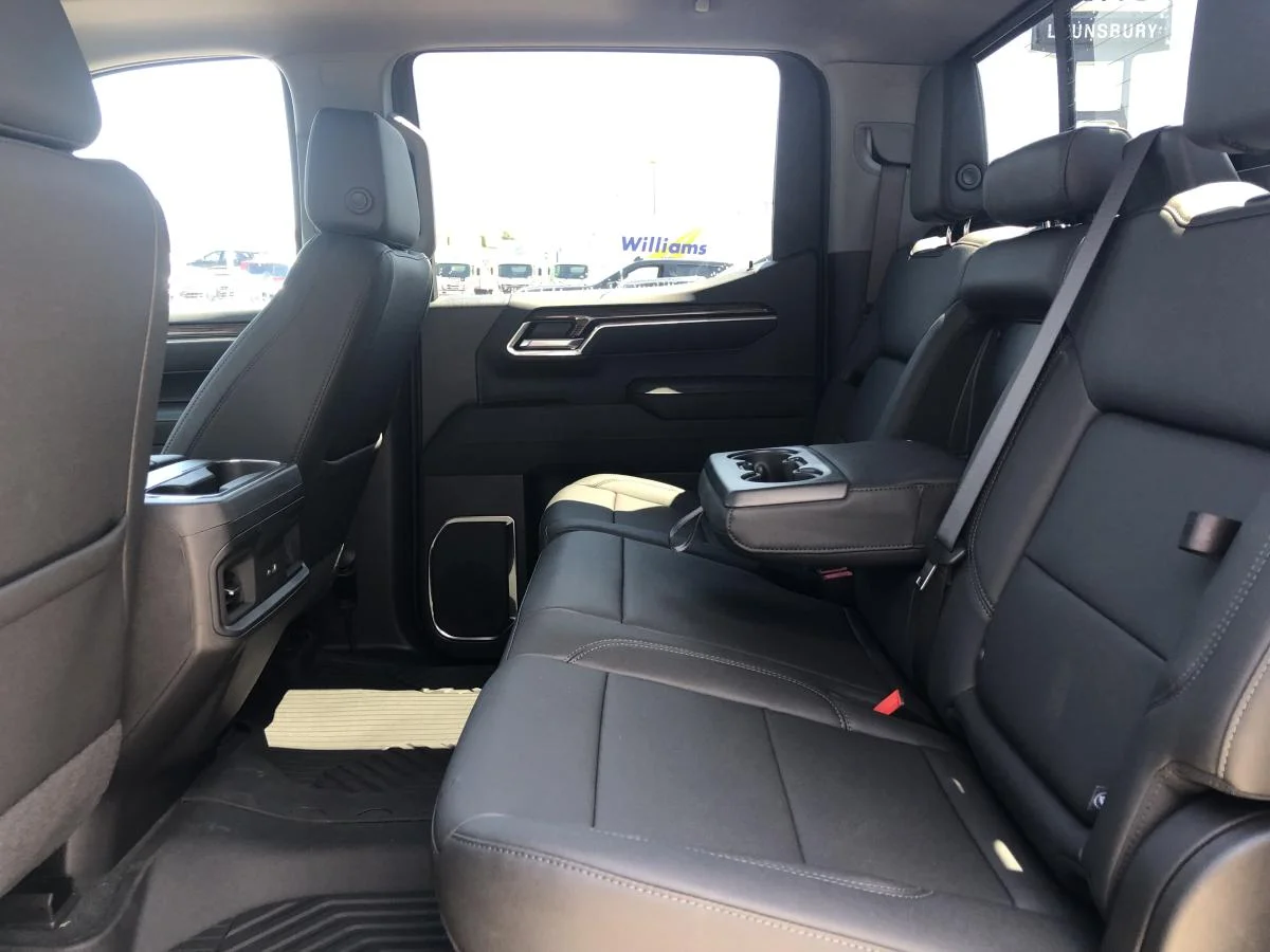 New 2026 Black Chevrolet 4wd Crew Cab 147" Lt image 11