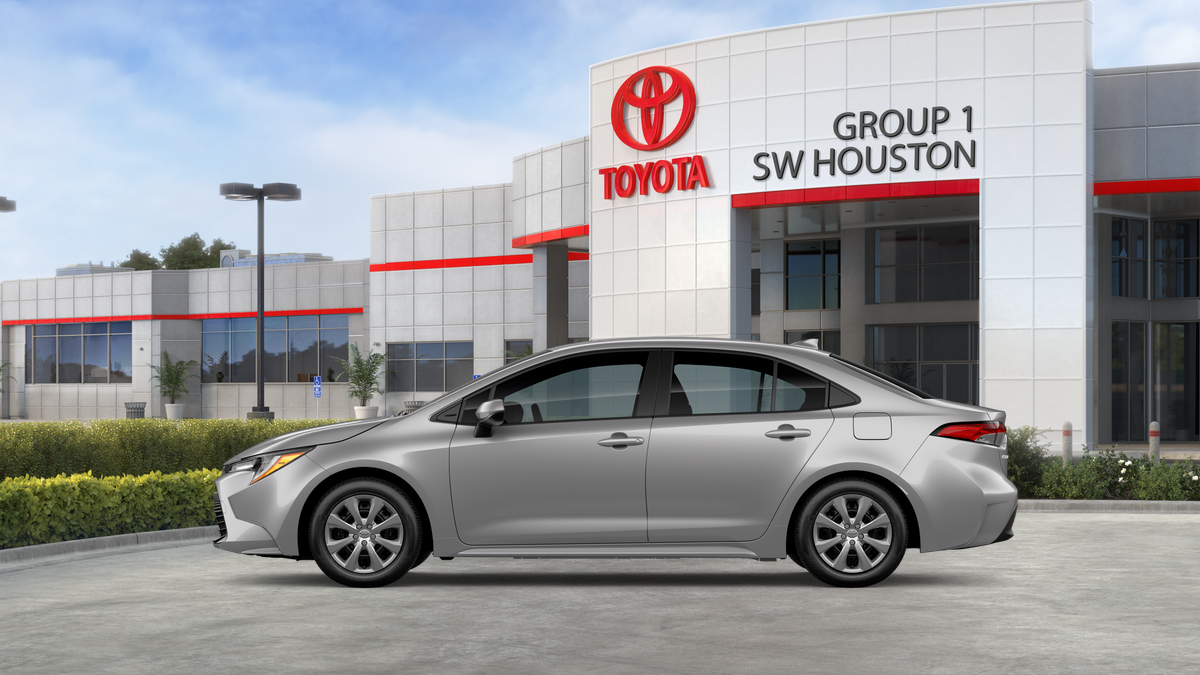 New 2026 Classic Silver Metallic Toyota LE image 4