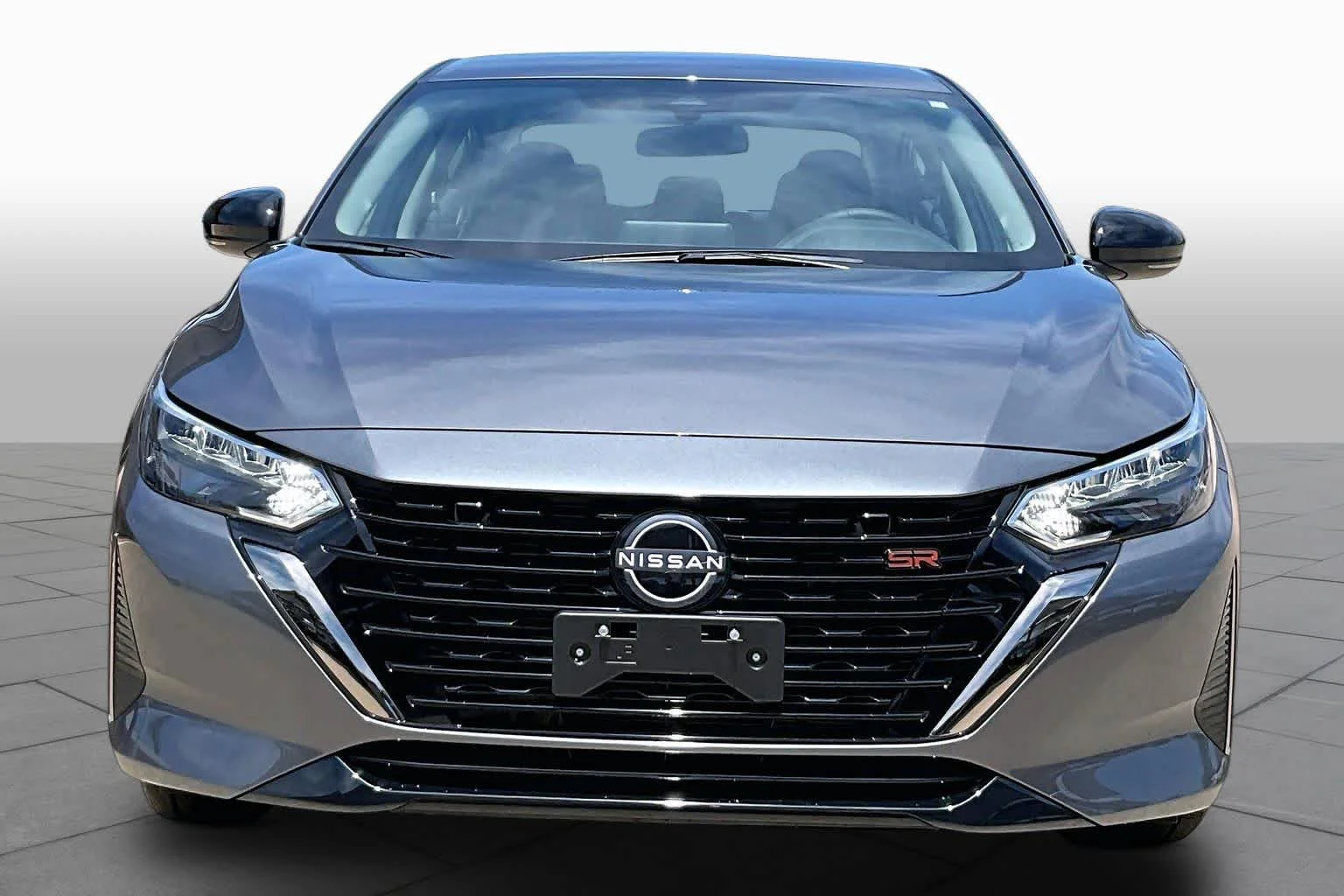 Certified Used 2025 Gun Metallic Nissan SR image 3
