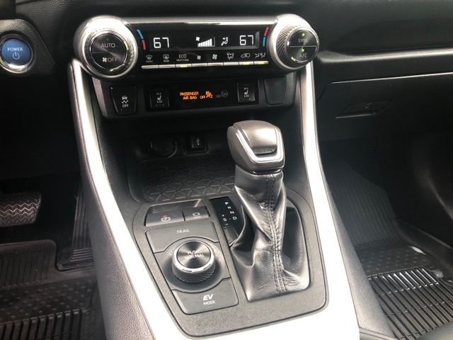 Used 2022 Blue Toyota XLE Premium image 35