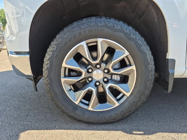 Used 2024 Summit White Chevrolet LT (2FL) image 35