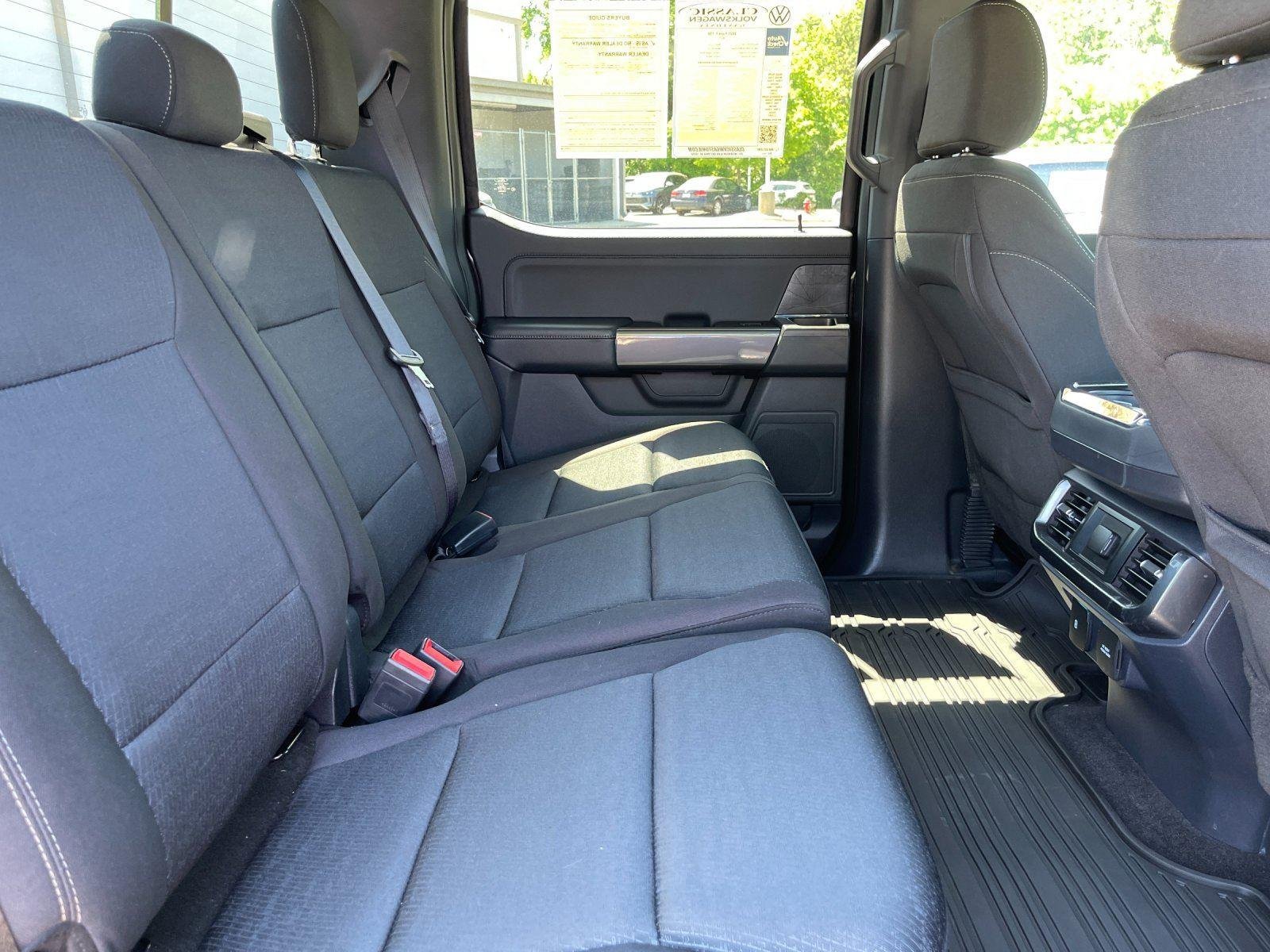 Used 2023 Agate Black Ford XLT image 37