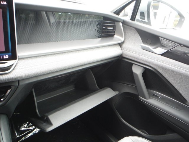 2025 Volkswagen Tiguan S - Photo 23
