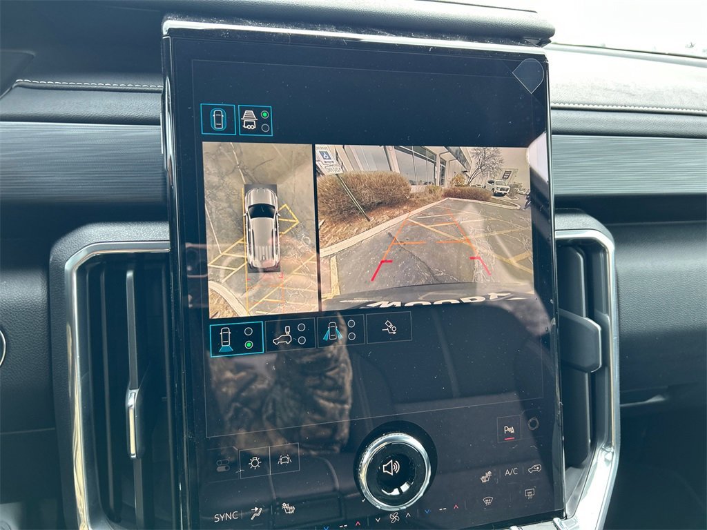 2026 GMC ACADIA - Image 22