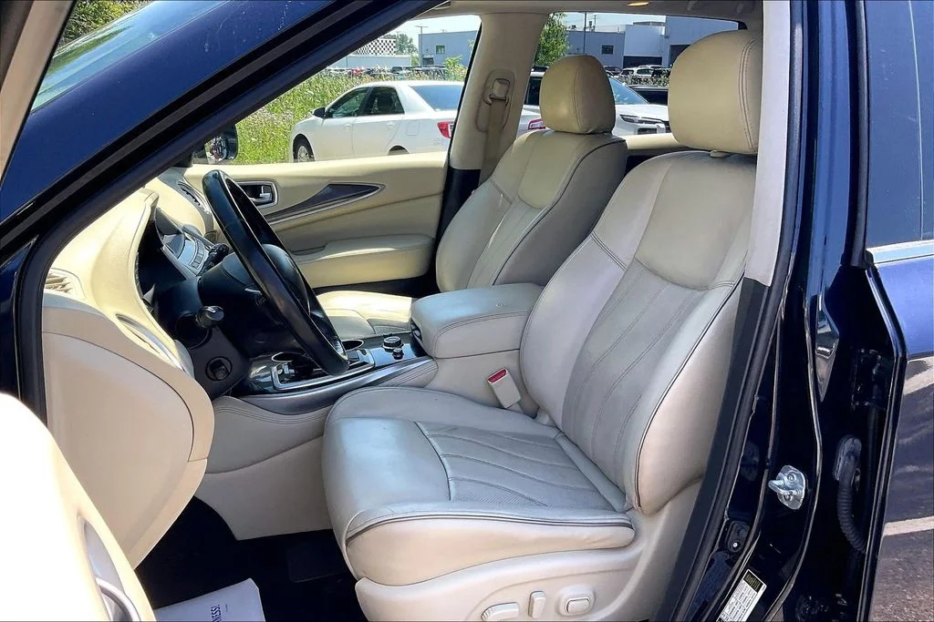 Used 2017 Blue INFINITI Base image 23