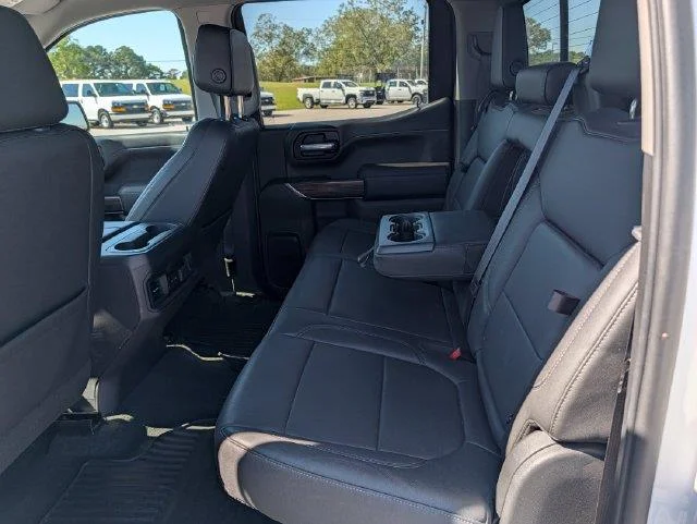 Used 2021 SUMMIT WHITE Chevrolet RST image 24