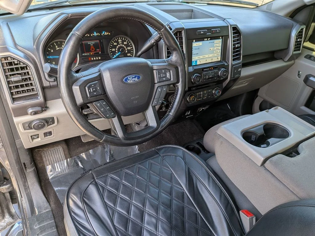 Used 2018 Gray Ford XLT image 10