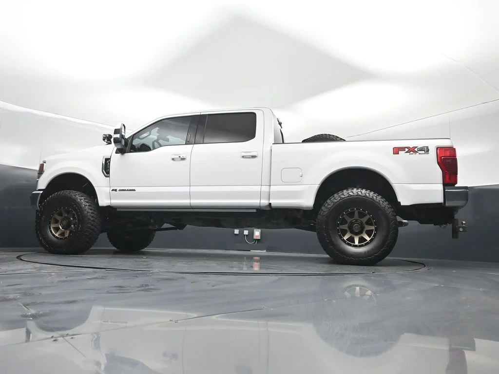 Used 2021 White Ford Lariat image 49