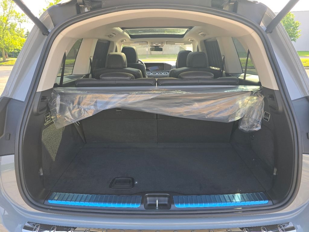 New 2026 MANUFAKTUR Alpine Grey Mercedes-Benz GLS 450 image 17