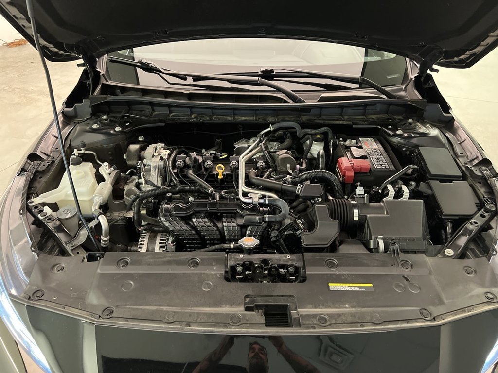 2025 Nissan Altima SR - Photo 25
