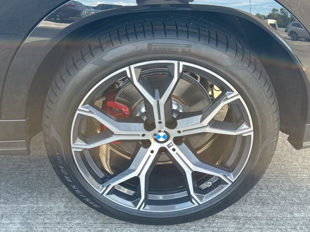 New 2027 Black Sapphire Metallic BMW xDrive40i image 25