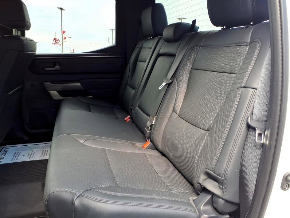 Used 2025 Ice Cap Toyota SR5 image 11