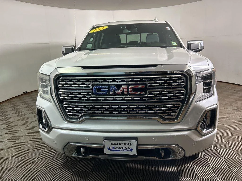 Used 2021 White Frost GMC Denali image 14