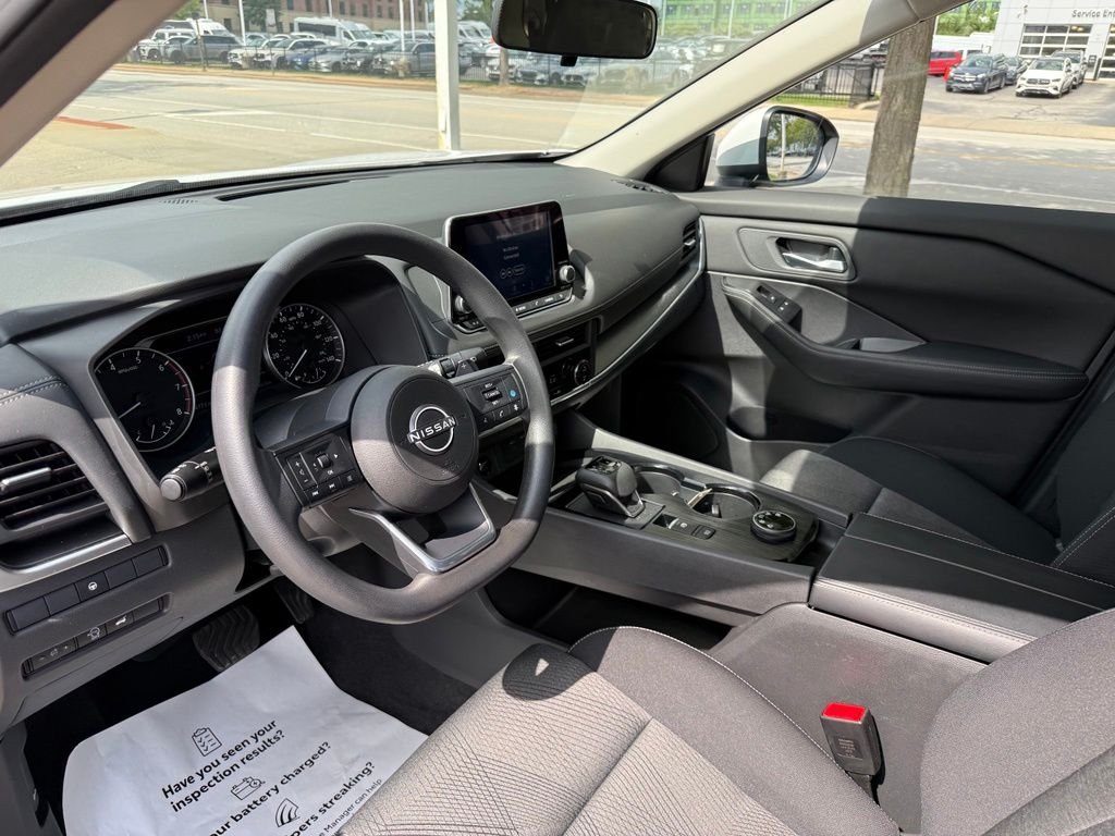 Used 2024 White Nissan SV image 11