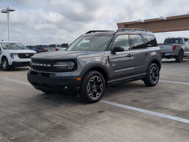New 2026 Carbonized Gray Metallic Ford Outer Banks® image 60