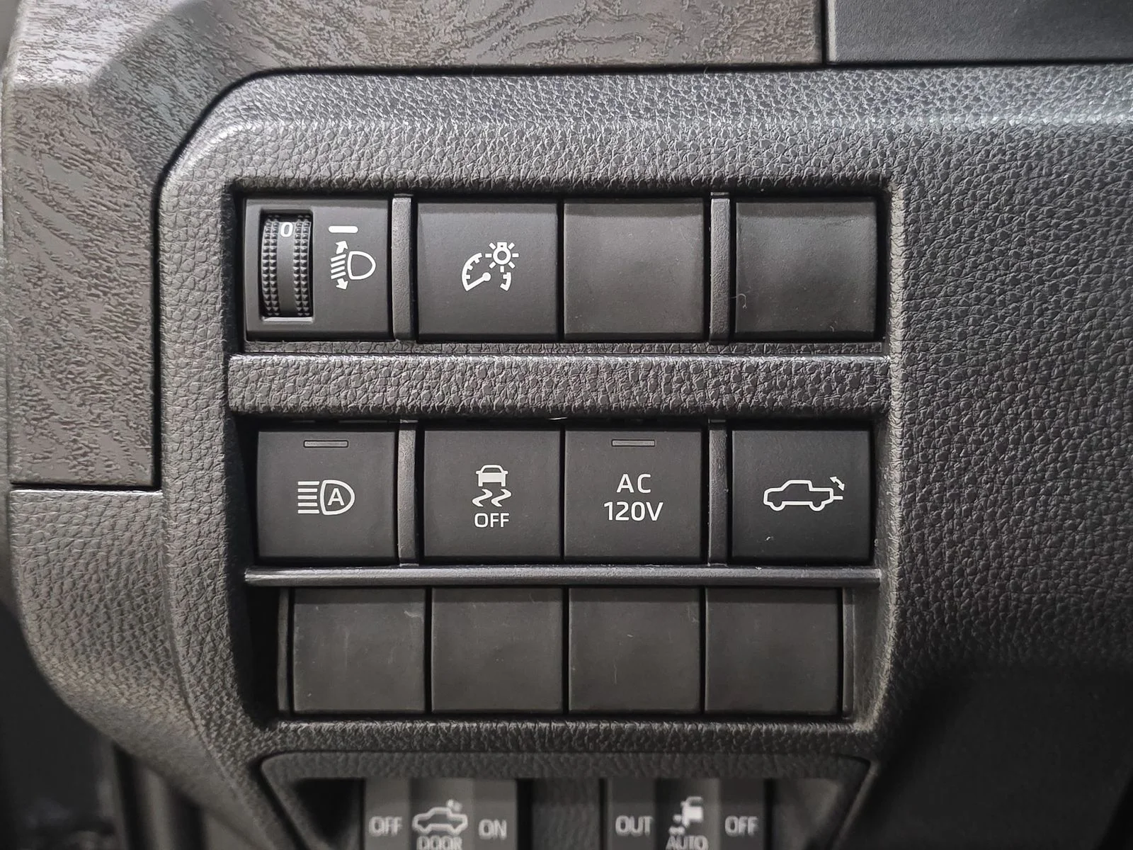 2026 Toyota Tacoma Limited - Photo 28