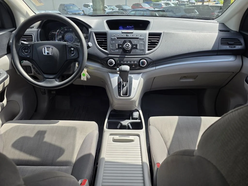 Used 2013 White Honda LX image 11