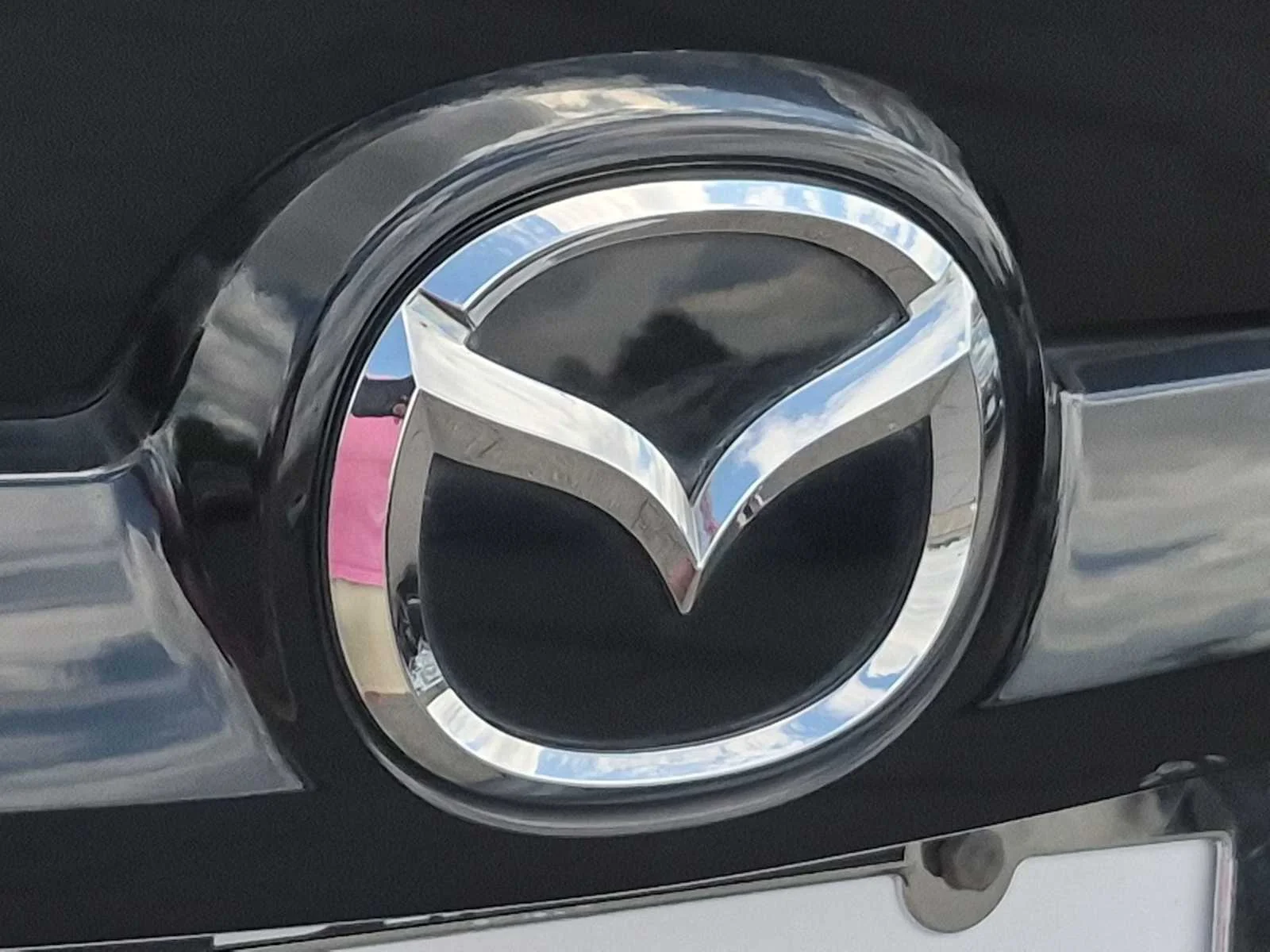 Used 2011 Ebony Black Mazda i Sport image 12