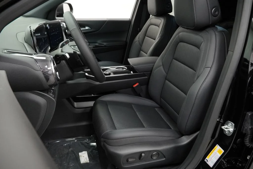 New 2027 Mosaic Black Metallic Chevrolet LT image 6