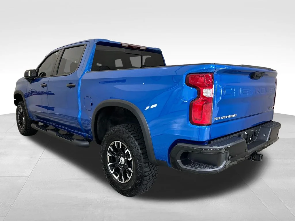 Used 2024 Blue Chevrolet ZR2 image 3