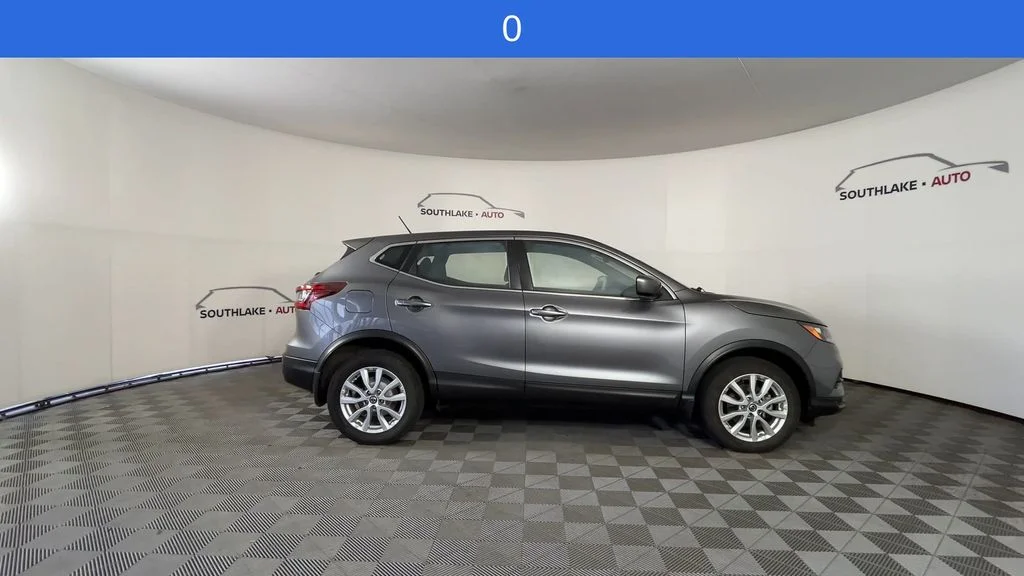 Used 2022 Gray Nissan S image 11