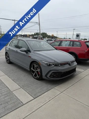 2024 Volkswagen Golf GTI 2.0T SE 4-door DSG's photo