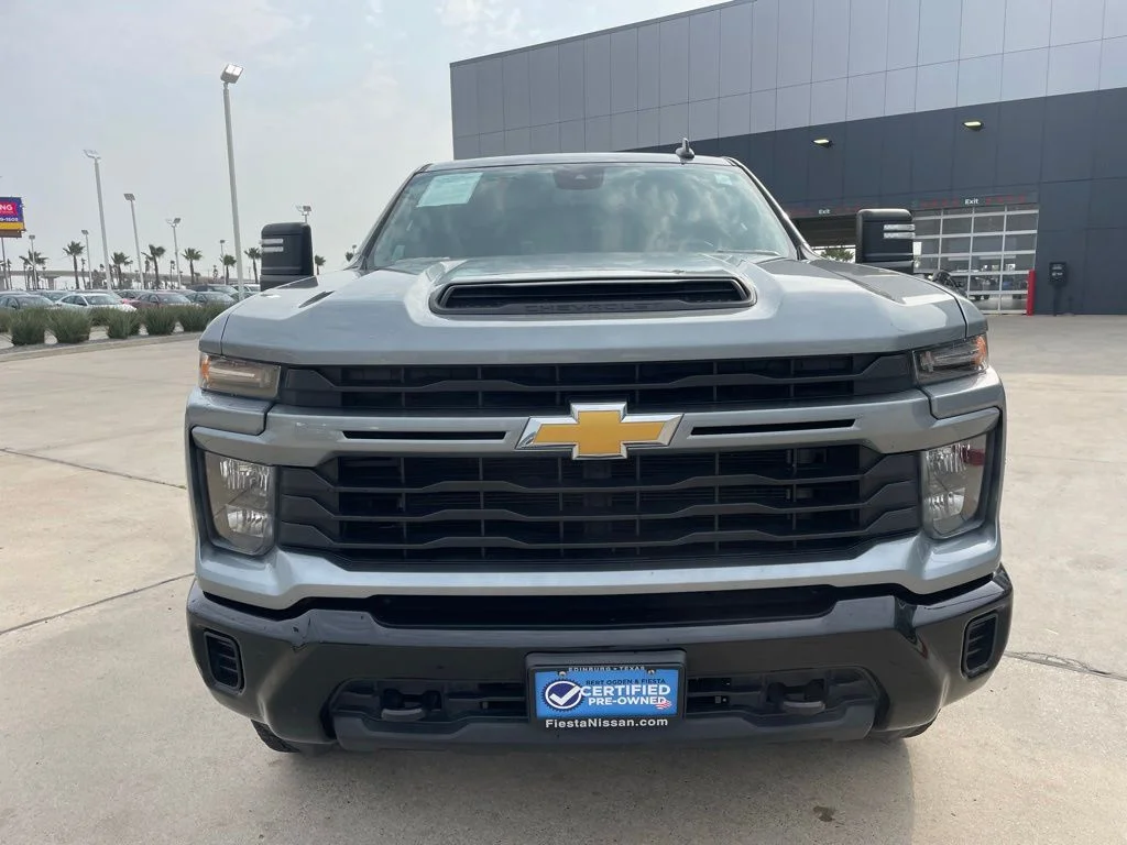 Used 2024 Gray Chevrolet Custom image 6