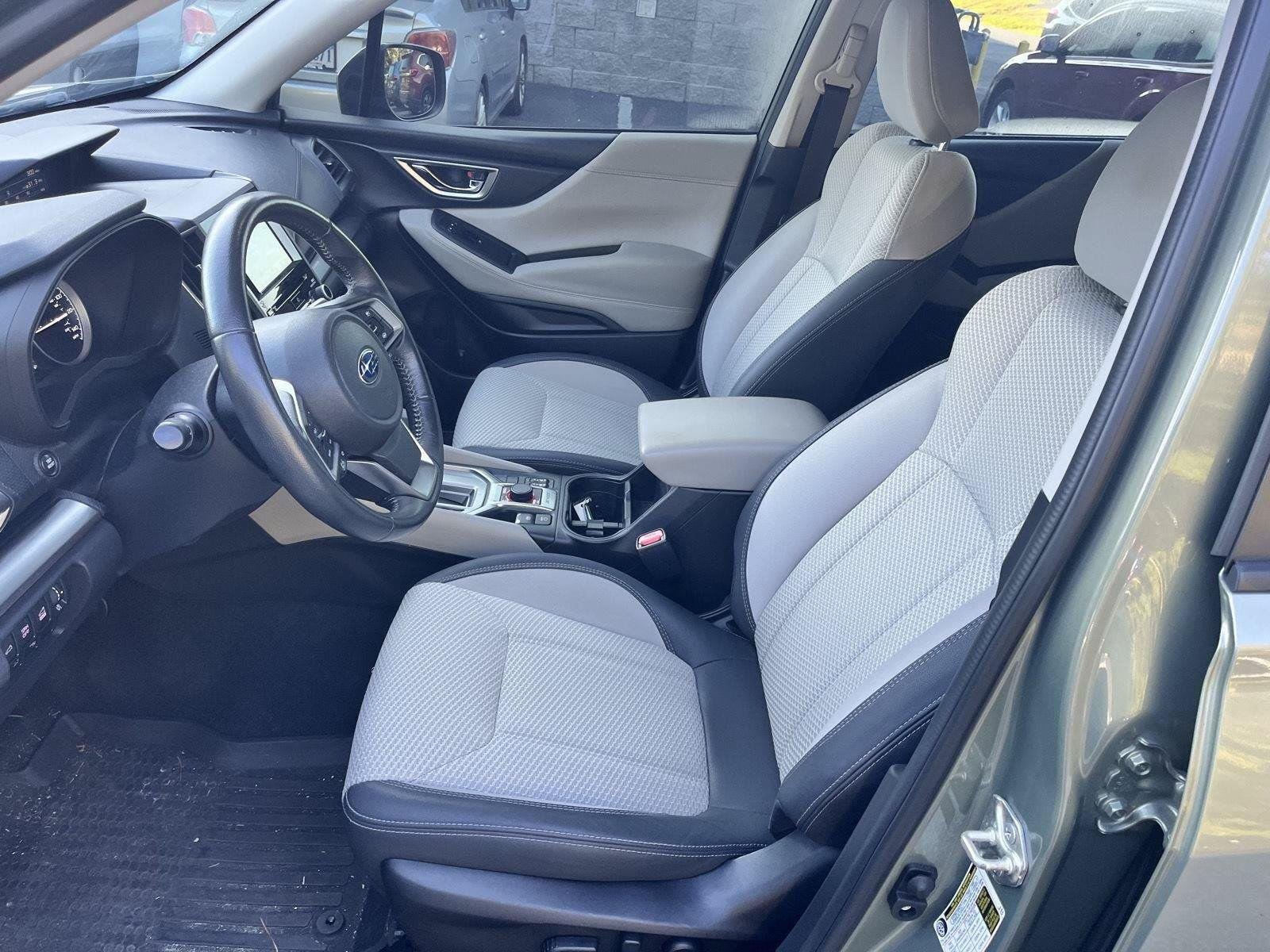 Used 2021 Jasper Green Metallic Subaru Premium image 12
