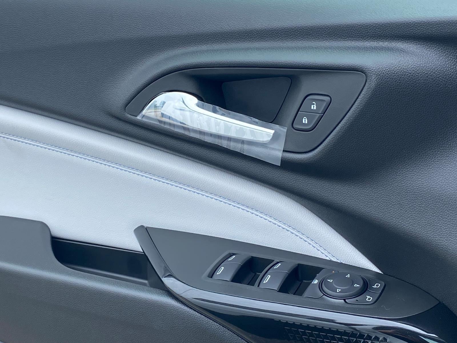 New 2026 Summit White Chevrolet LT image 20